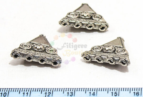 chain  link 4 hole antique silver
