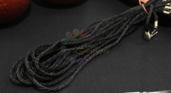 Back string Black 21cm
